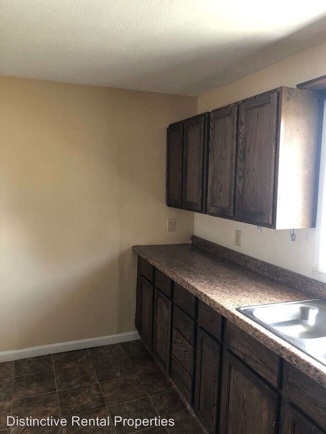 Foto del edificio - 2 br, 1 bath House - 5614 US 52 S