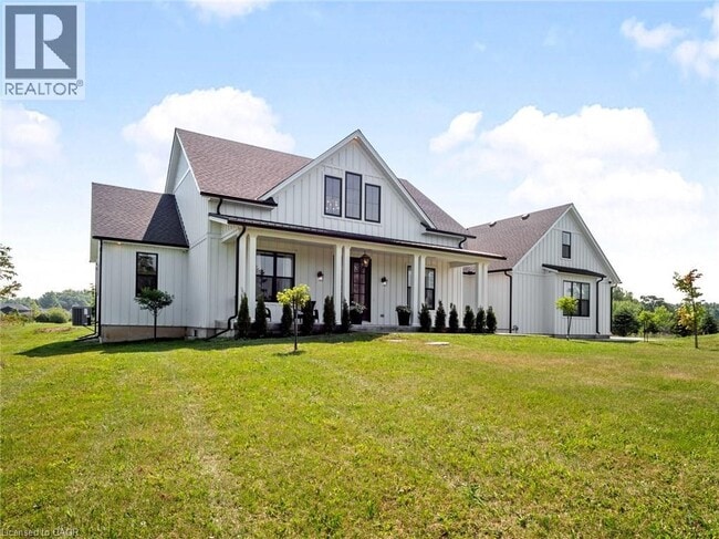 Photo du bâtiment - 51075 Deeks Rd S