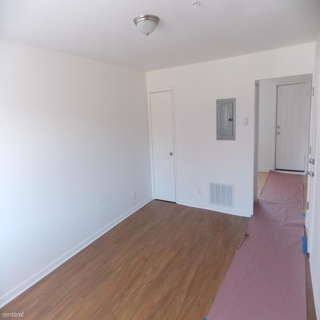Building Photo - 2912 Garrison Blvd