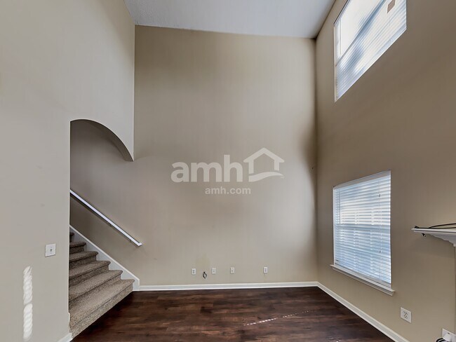 Foto del edificio - 6004 W Rosie Lane SE