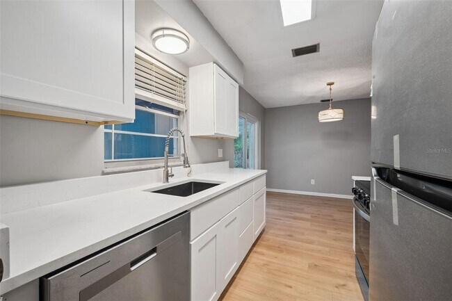 Foto del edificio - 1509 N Donnelly St