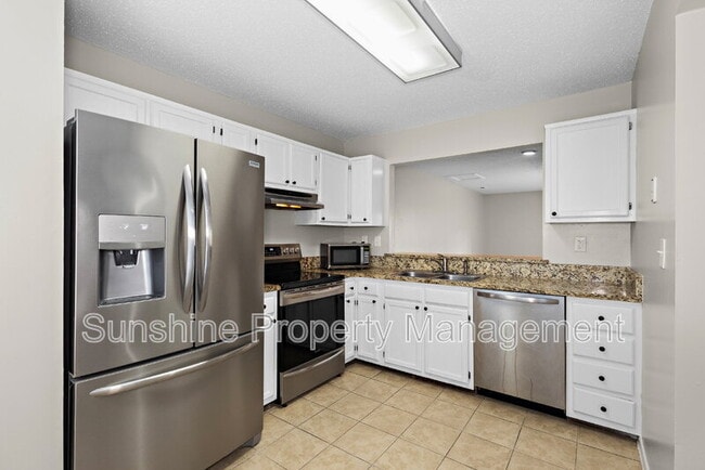 Photo - 724 Chaseway St Townhome