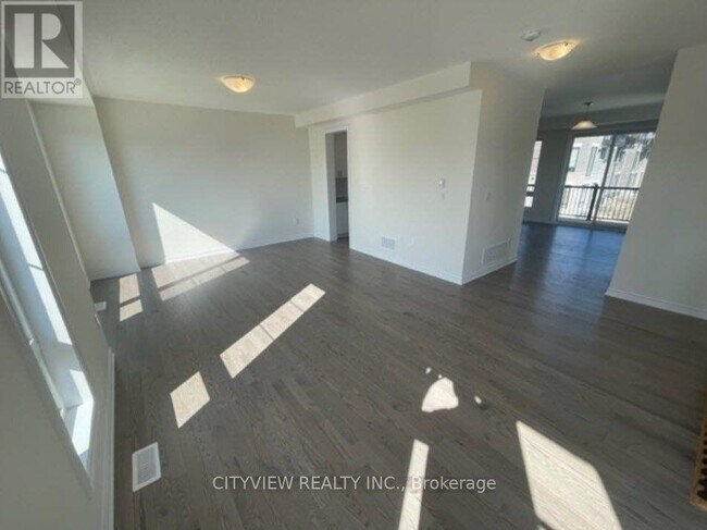Building Photo - 300 Carnwith Dr E