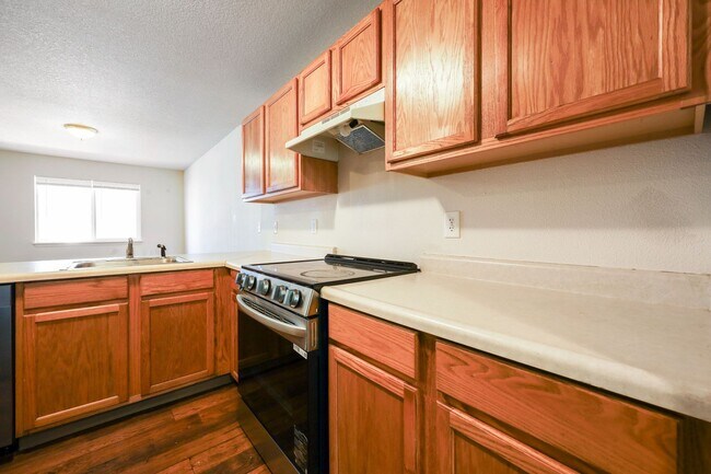 Building Photo - 2829 SE 90th Pl