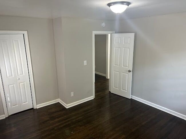 Building Photo - 2 Bed 1 Bath in Atlanta!