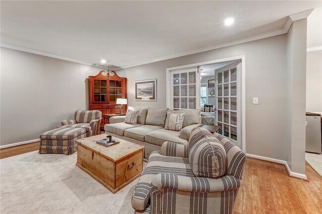 Building Photo - 28 Arpege Way NW