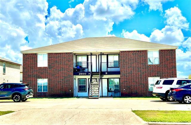 Primary Photo - 2800 Cantabrian Dr