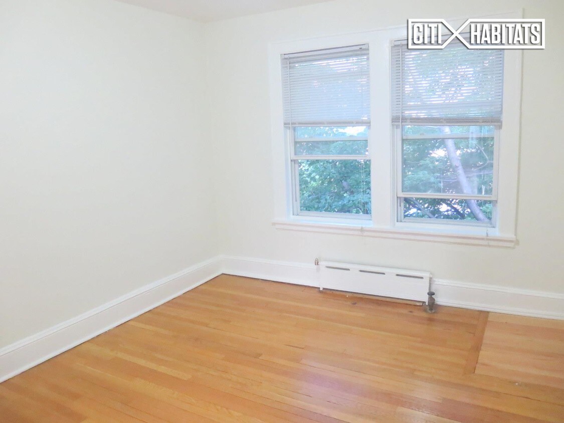 Foto principal - 2123 29th Ave