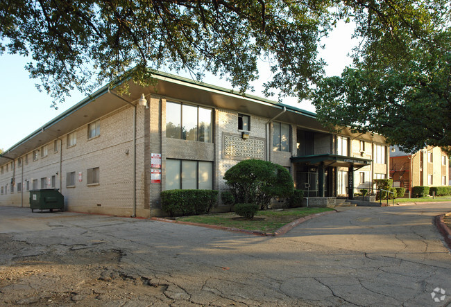 Building Photo - Villa Fortuna Apartments