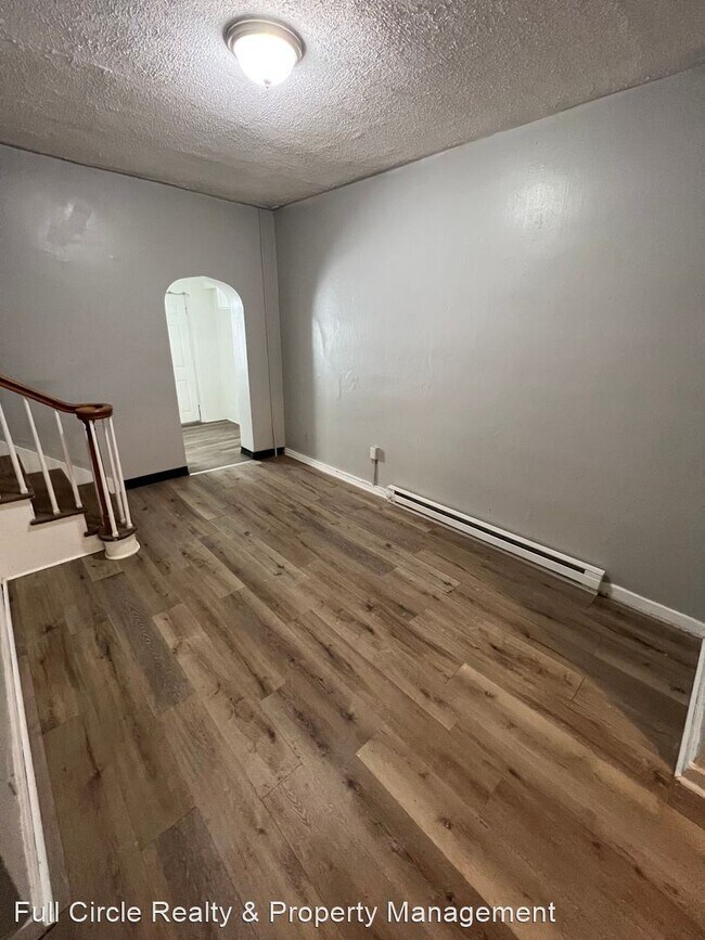 Foto del edificio - 3 br, 1 bath House - 419 N 6th Street-1
