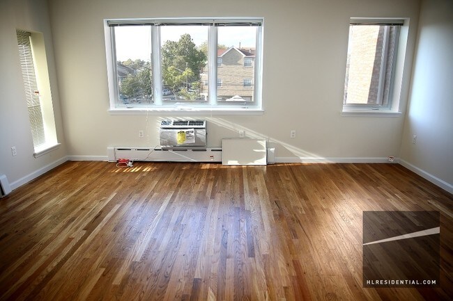 Foto del edificio - 7302 Ditmars Blvd