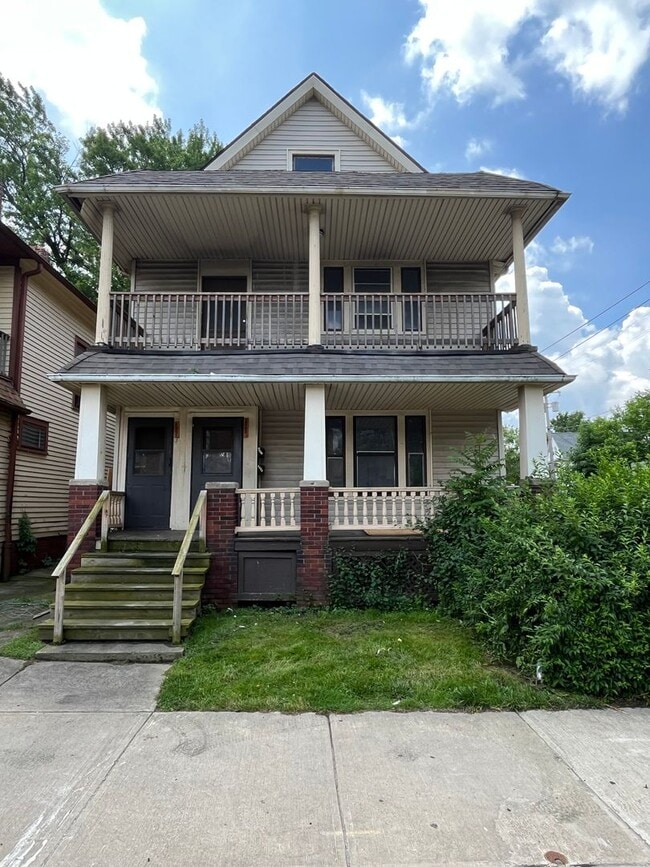Building Photo - 3001 Denison Ave