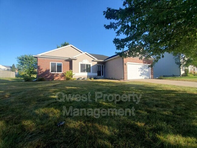 Building Photo - 6981 Sienna Dr SE