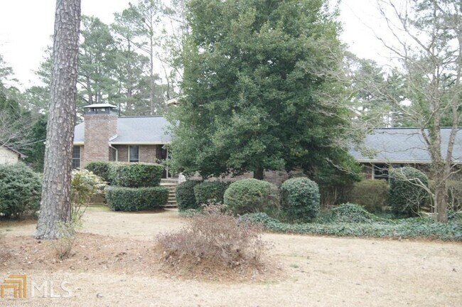 Building Photo - 5241 River Mill Cir