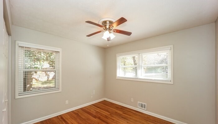 Foto del edificio - 6580 Carriage Dr SW