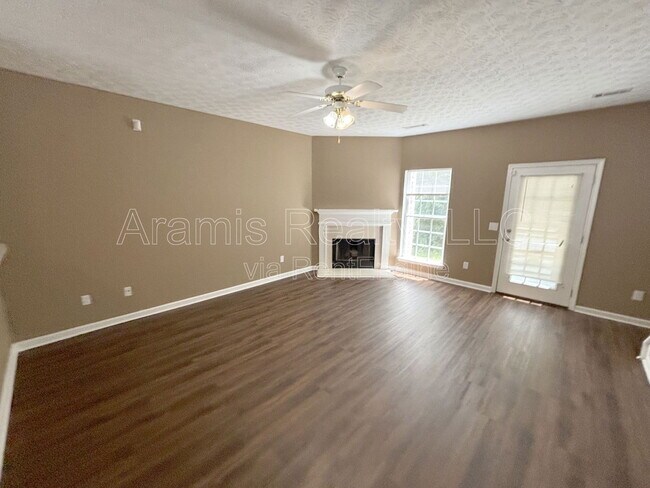 Building Photo - 1688 Camden Forrest Way