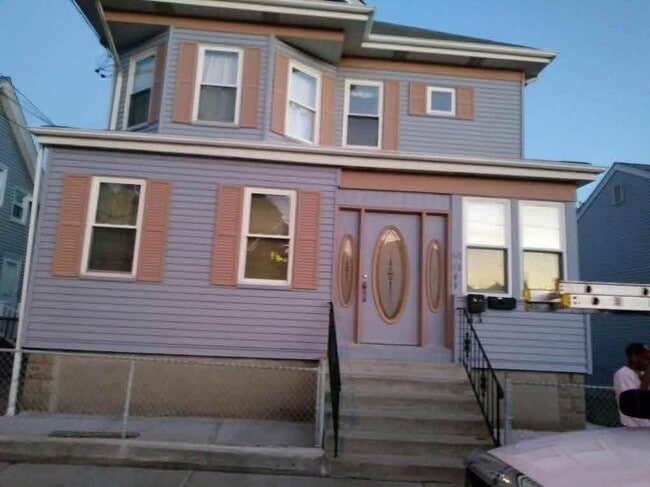 Building Photo - 58-60 Arlington Ave
