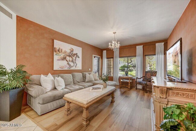 Foto del edificio - 5450 E Deer Valley Dr