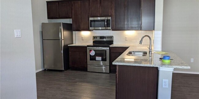 Foto del edificio - 3412 Scott Cir