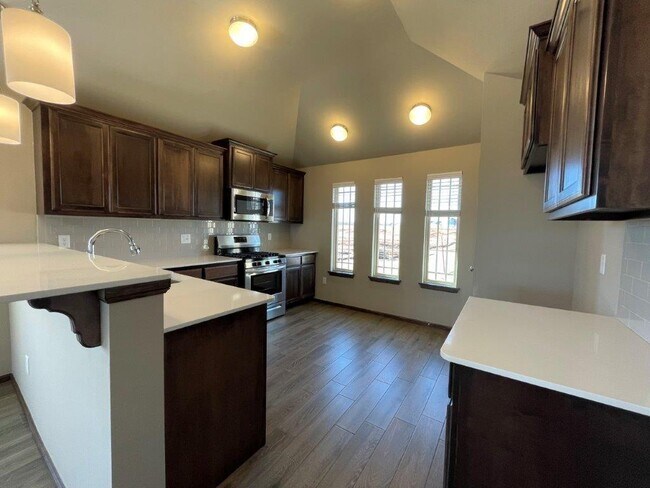 Building Photo - 3228 Mt Nebo Dr
