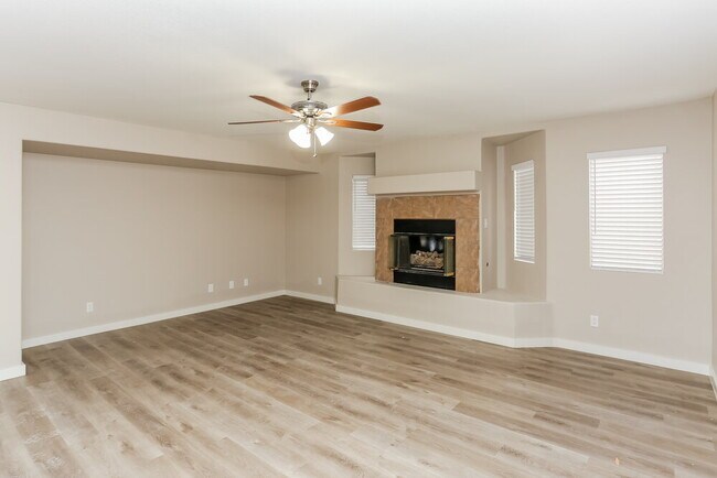 Building Photo - 2418 Island Paradise Ave