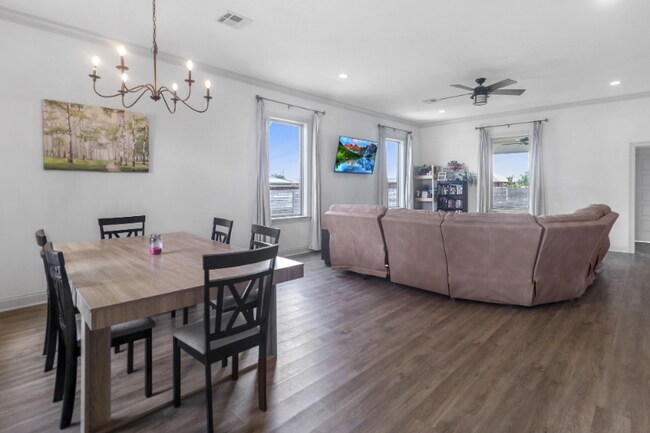 Foto del edificio - 4110 Camryn Rd