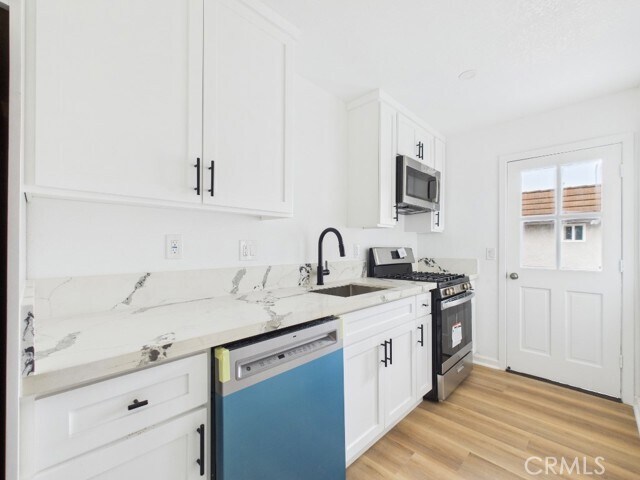 Foto del edificio - 16951 Hoskins Lane