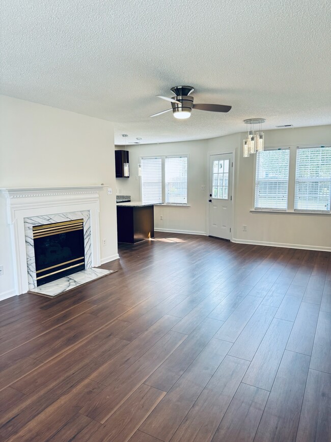 Building Photo - 1225 Bacardi Ct
