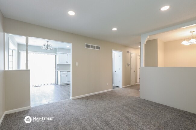 Foto del edificio - 717 N Osage Trail