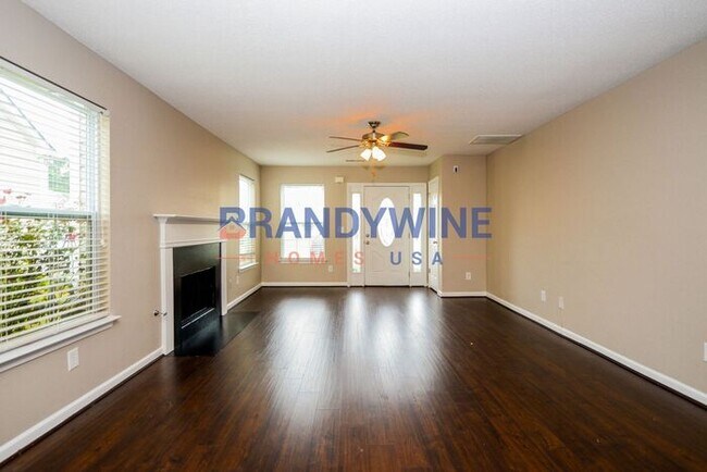 Building Photo - Be the first to Apply! BRIGHT and SPACIOUS...