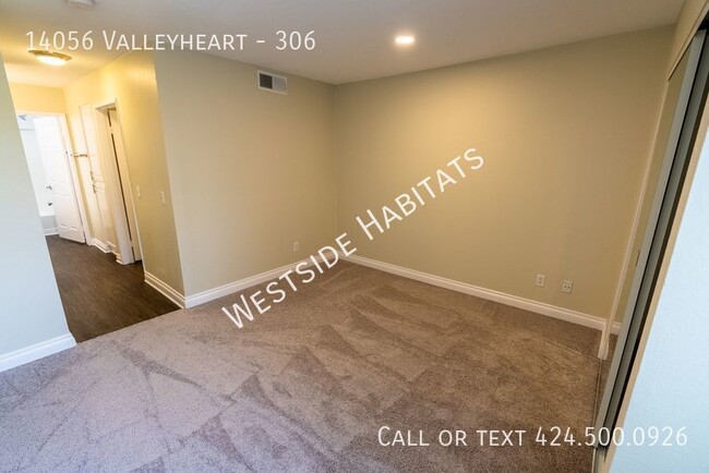 Foto del edificio - 14056 Valleyheart Dr