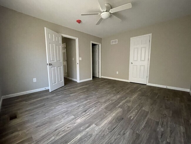Foto del edificio - BRAND NEW!! 3 Bed 2.5 Bath house JUST BUILT for rent in Winfield, MO!