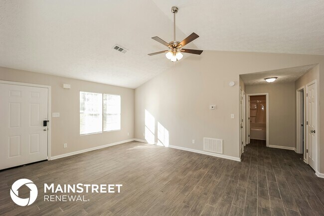 Foto del edificio - 9195 Fairway Ct