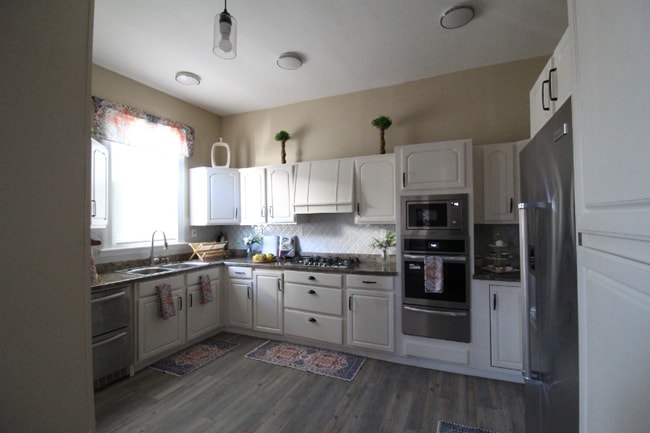 Building Photo - 800 Monroe Ave