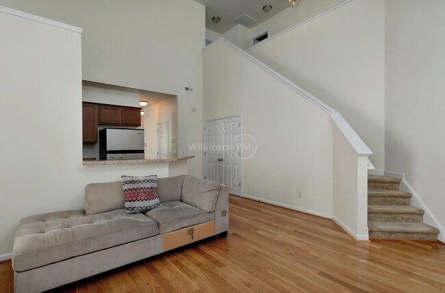 Foto del edificio - Big & Nice 3Br/2.5Bth Townhome in Steele C...