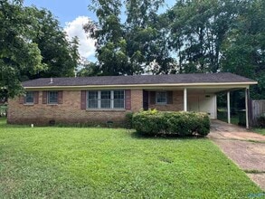 Building Photo - 3301 Greenhill Dr NW