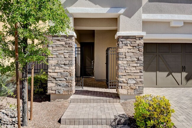 Foto del edificio - Near Downtown Summerlin! View of LV Strip!...