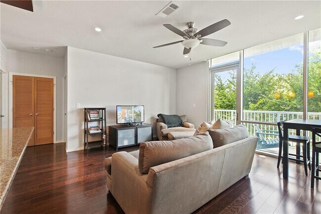 Foto del edificio - 1600 Barton Springs Rd