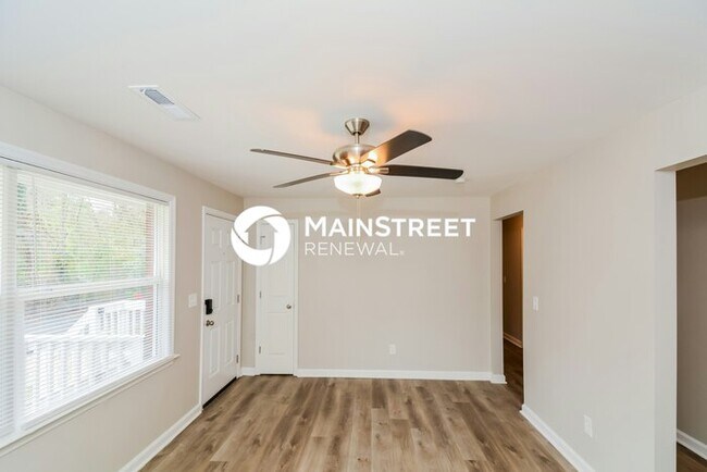 Foto del edificio - 3 Bedroom Pet-Friendly Home in Durham, NC with Main Street Renewal