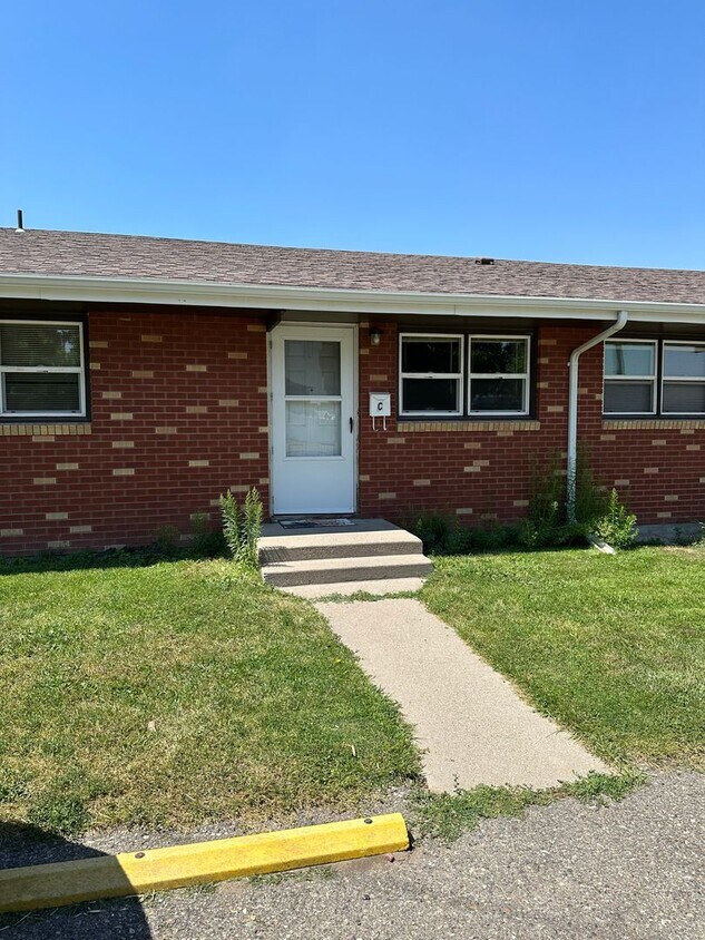 Primary Photo - 3656 9th Avenue North