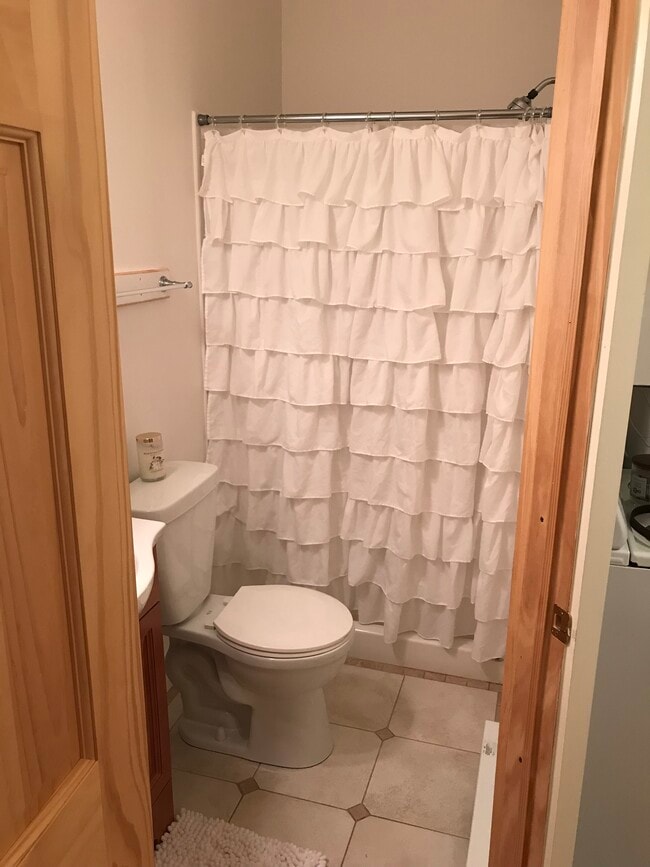 Bathroom with shower - 4 Center Ct