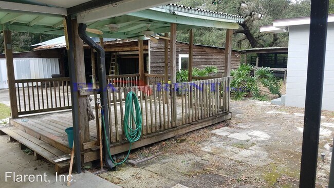 Building Photo - 3 br, 2 bath House - 2028 W. SR 426