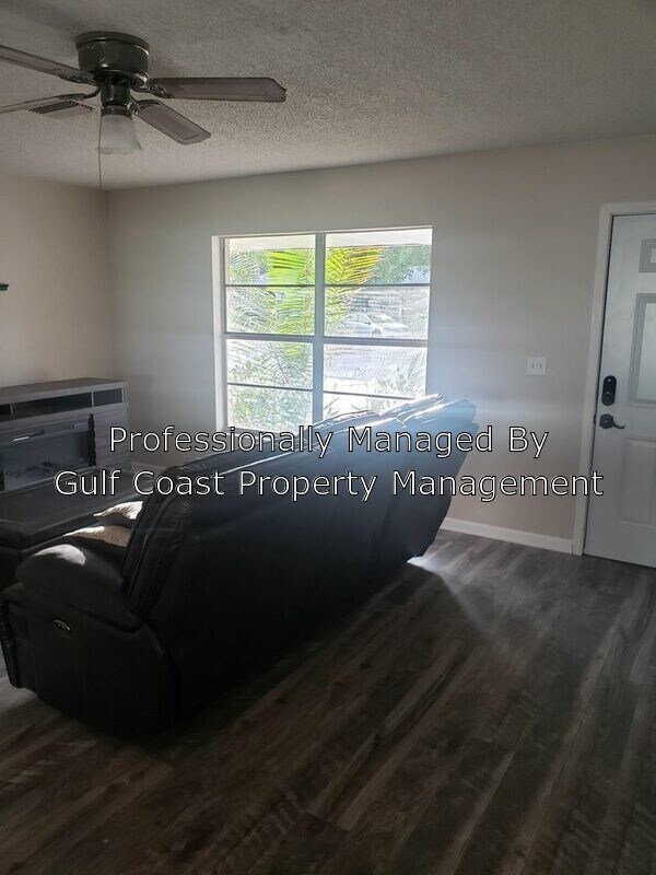 Foto del edificio - 2807 38th St W