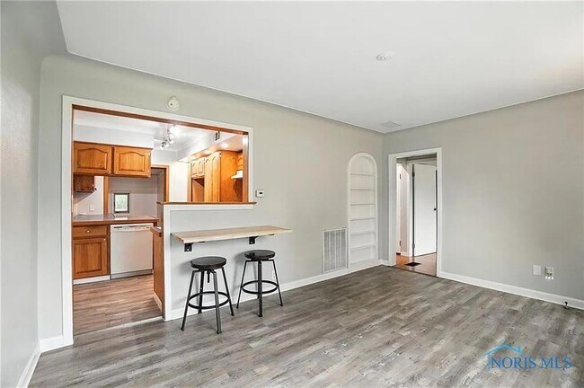 Foto del edificio - 533 W 8th St