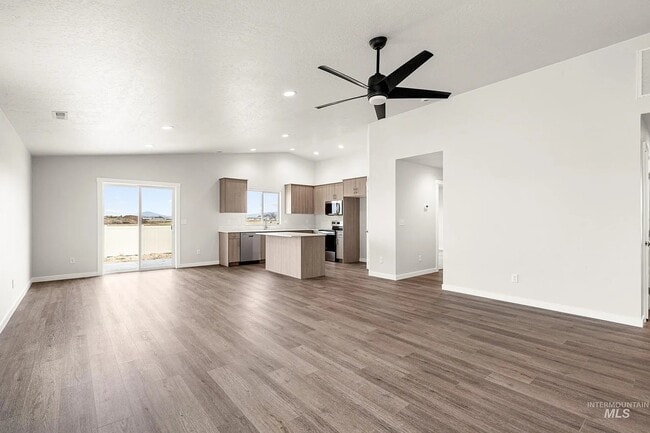 Building Photo - 8295 E Presley Ct