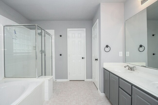 Building Photo - 2707 Millers Falls Ct