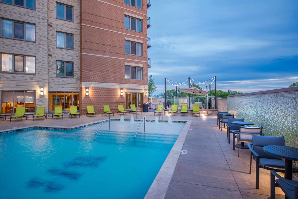 Piscina - West Broad