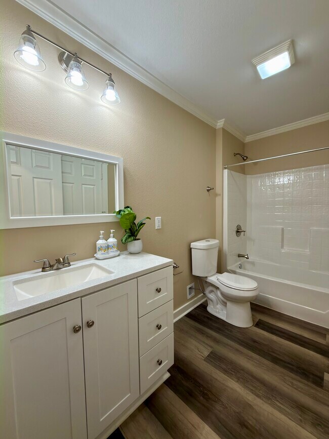 Foto del edificio - 2013 E Devine St