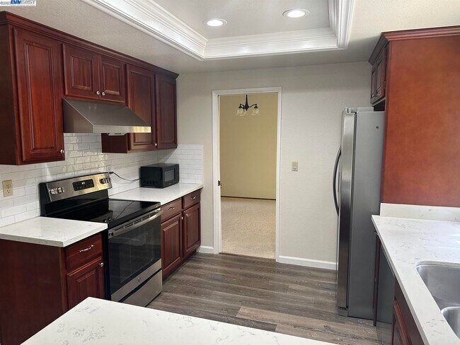 Building Photo - 3536 Pimlico Dr