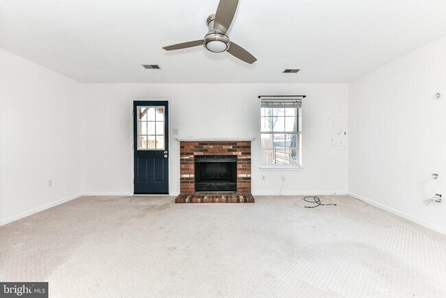 Building Photo - 6018 Callaway Ct
